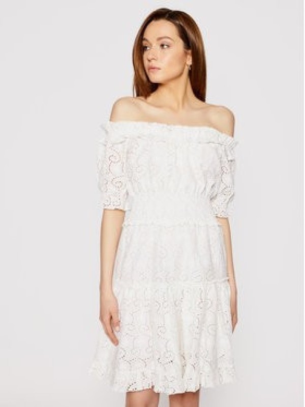 Trendy lato 2023 - sukienki boho