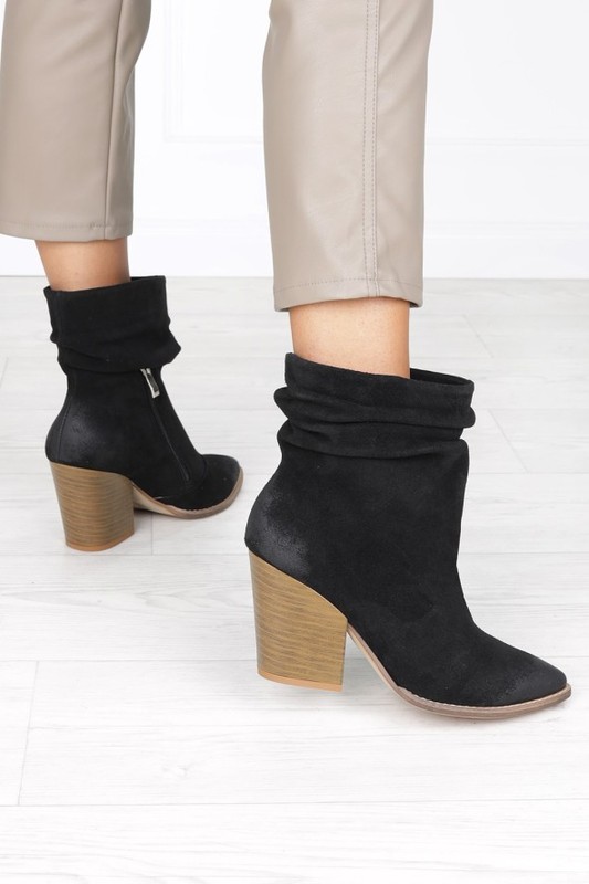 e027464340112ee6fb3a9b990f4ca9a12fda3550aad5dab8