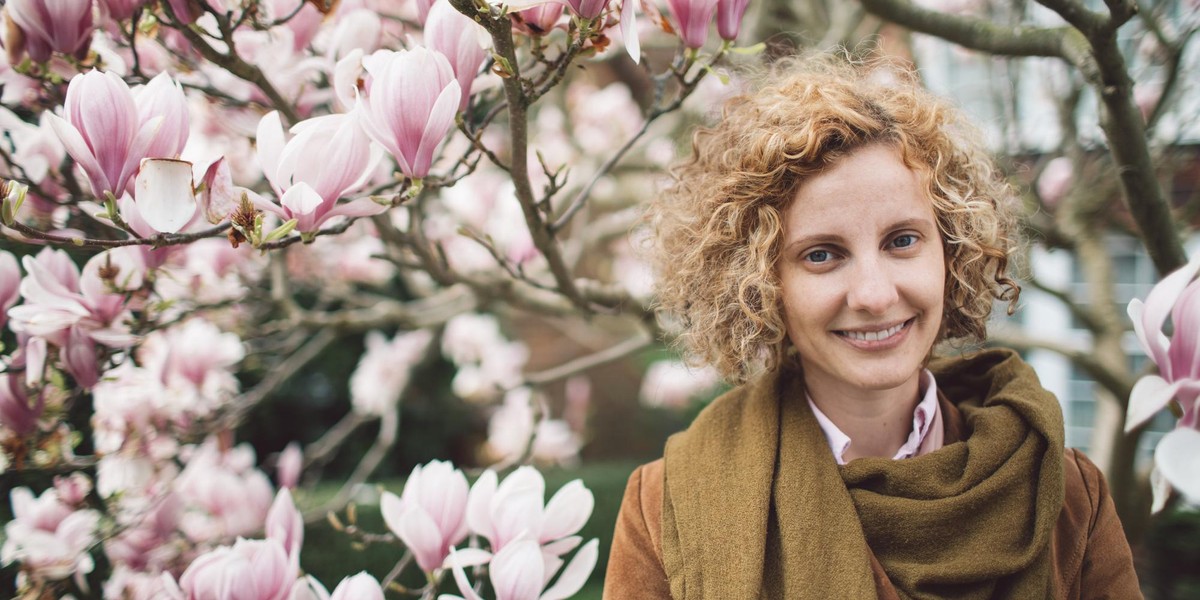 kobieta w kurtc wiosna