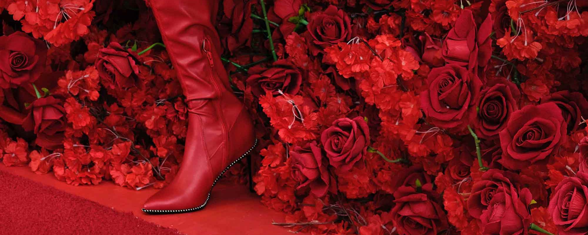 Jak nosić długie kozaki