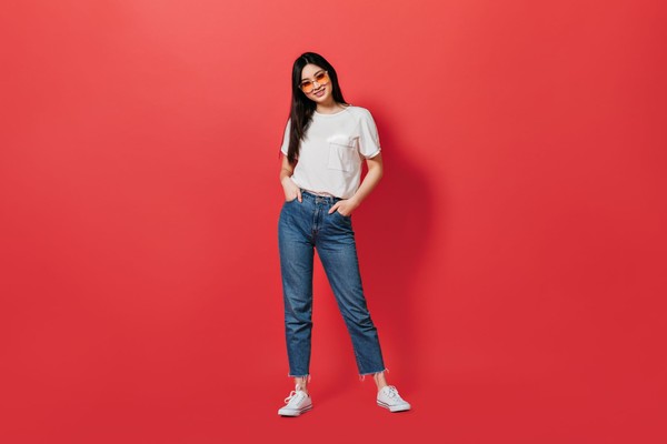 portrait-woman-full-growth-wearing-white-t-shirt-jeans