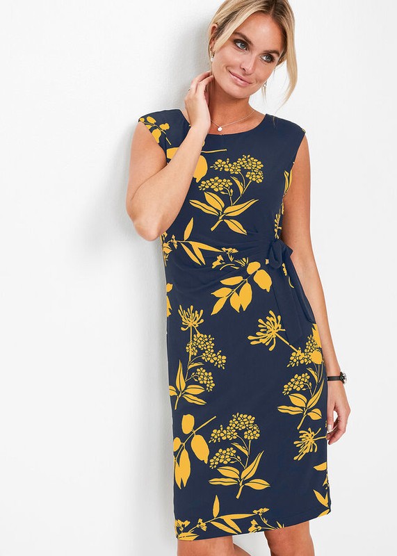 Sukienka z kwiatowym nadrukiem