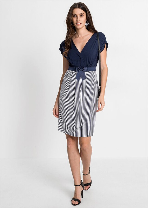 Elegancka sukienka z dżerseju