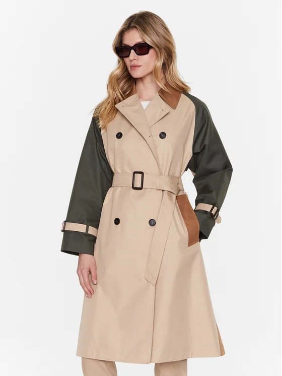 Beżowy trencz z ciemnymi rękawami